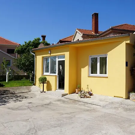 Appartamento Apartman Cro Garden Zara