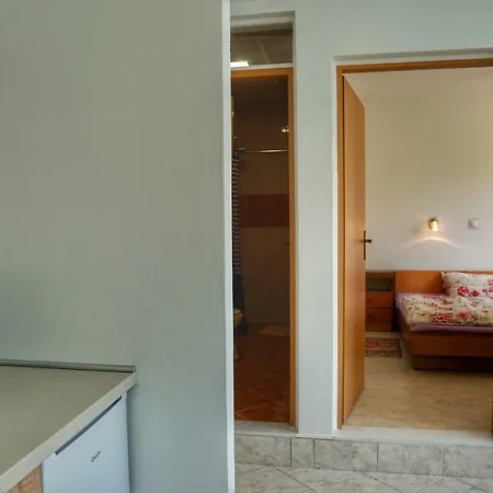 Apartman Cro Garden * Zara